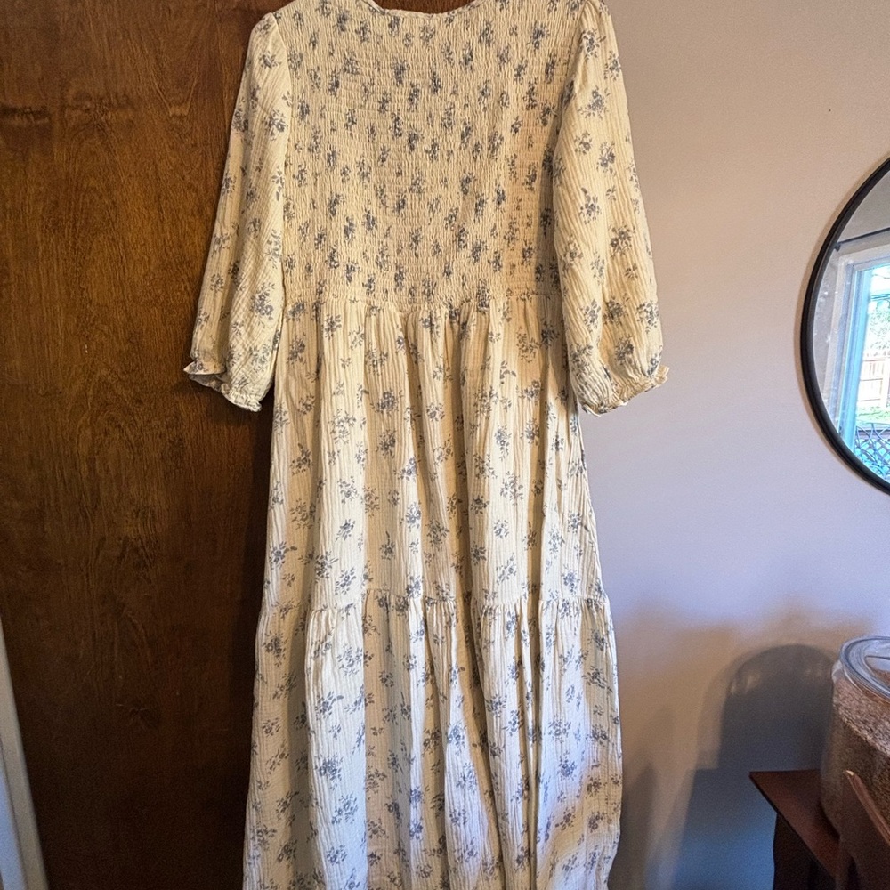 Cream Floral Long Sleeve Dress - Picture 2 of 5